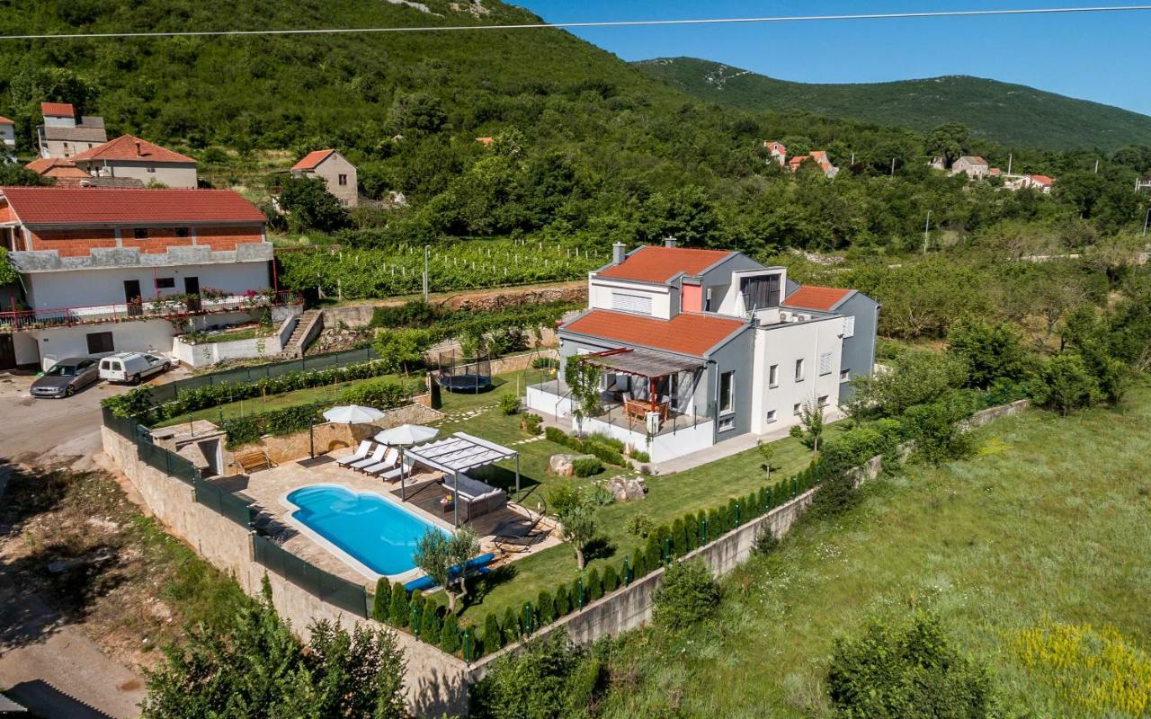 Luxury Villa Nadalina-Dicmo Dugopolje Exterior foto