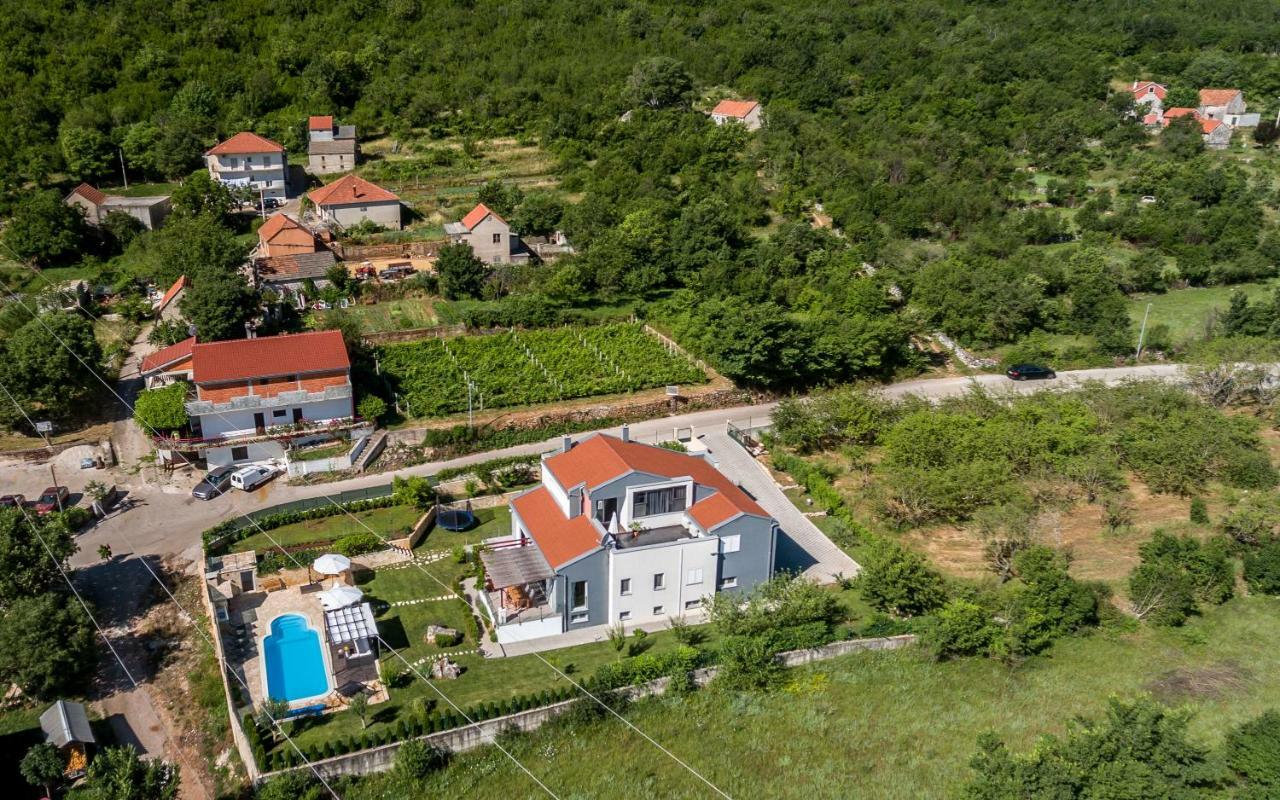 Luxury Villa Nadalina-Dicmo Dugopolje Exterior foto