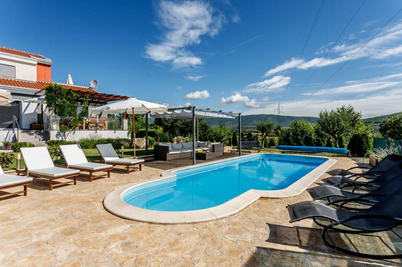 Luxury Villa Nadalina-Dicmo Dugopolje Exterior foto