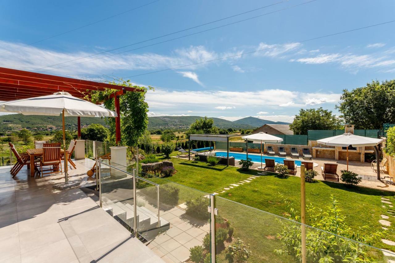Luxury Villa Nadalina-Dicmo Dugopolje Exterior foto