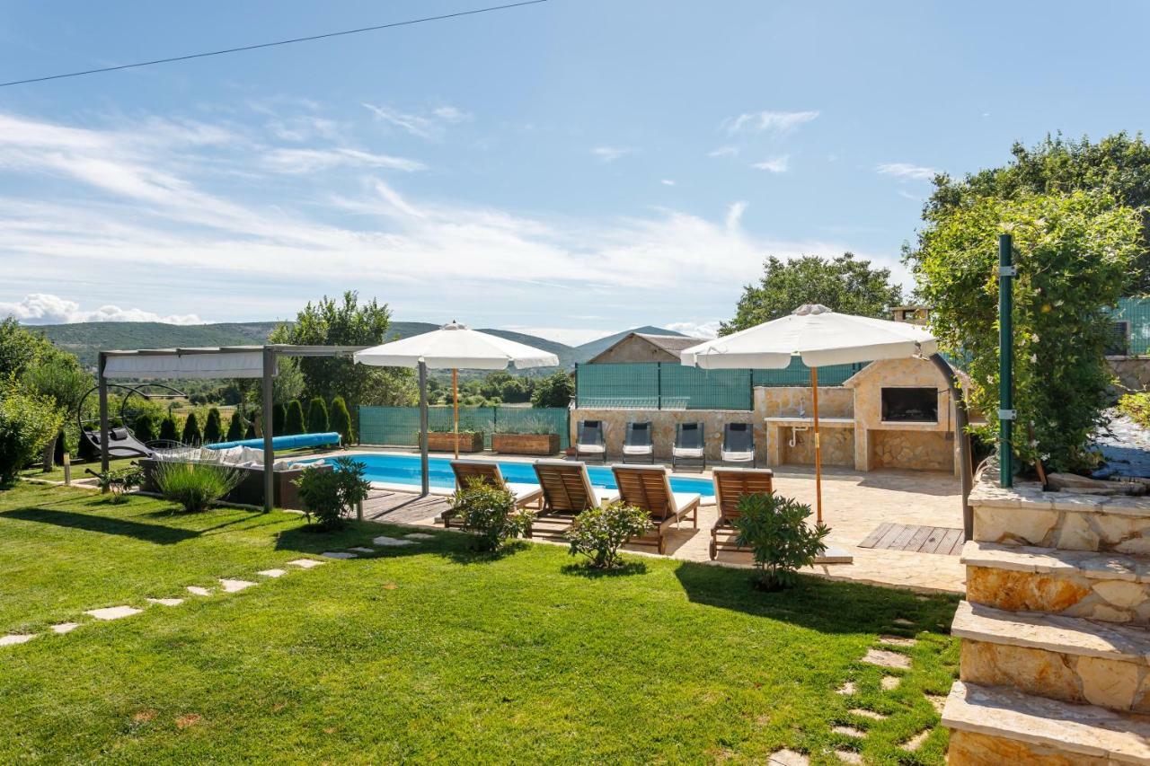 Luxury Villa Nadalina-Dicmo Dugopolje Exterior foto