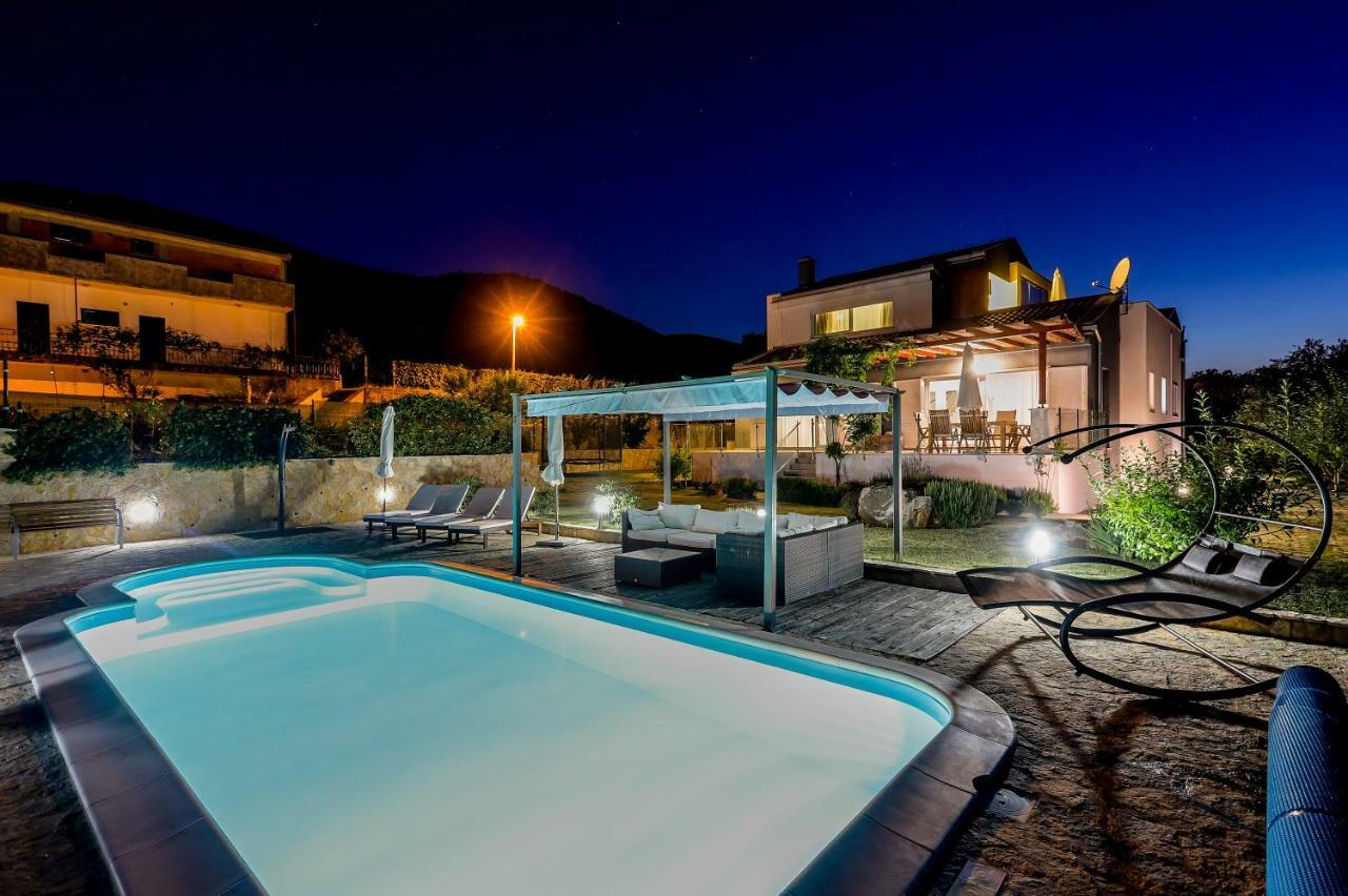 Luxury Villa Nadalina-Dicmo Dugopolje Exterior foto